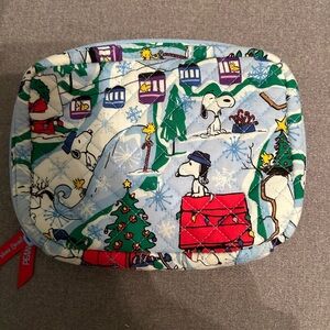 Vera bradley peanuts cord organizer